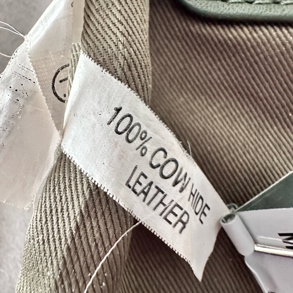 Great American Leather Works Crossbody - Picture 2 of 9